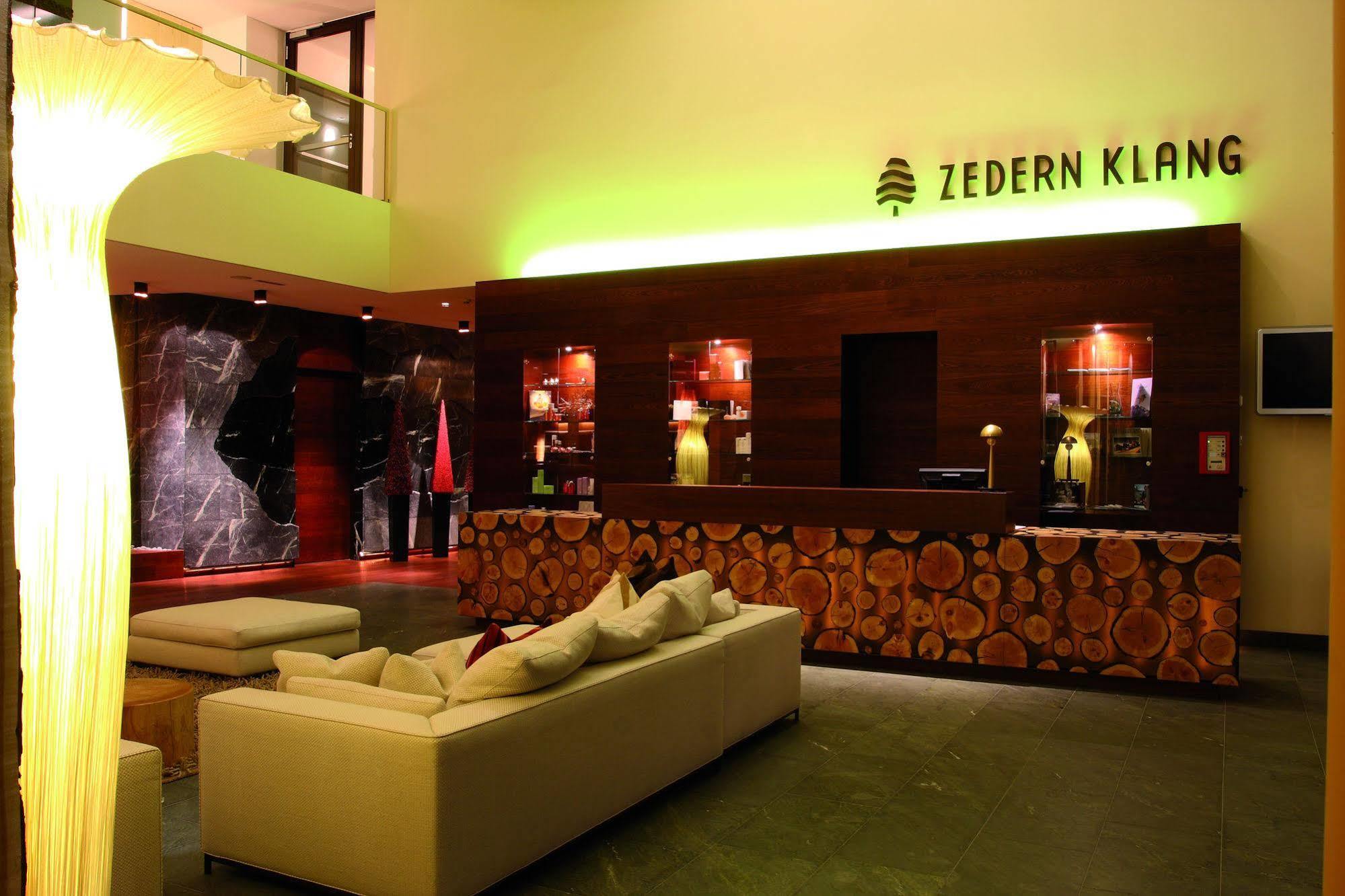 Spa Hotel Zedern Klang Hopfgarten in Defereggen Extérieur photo
